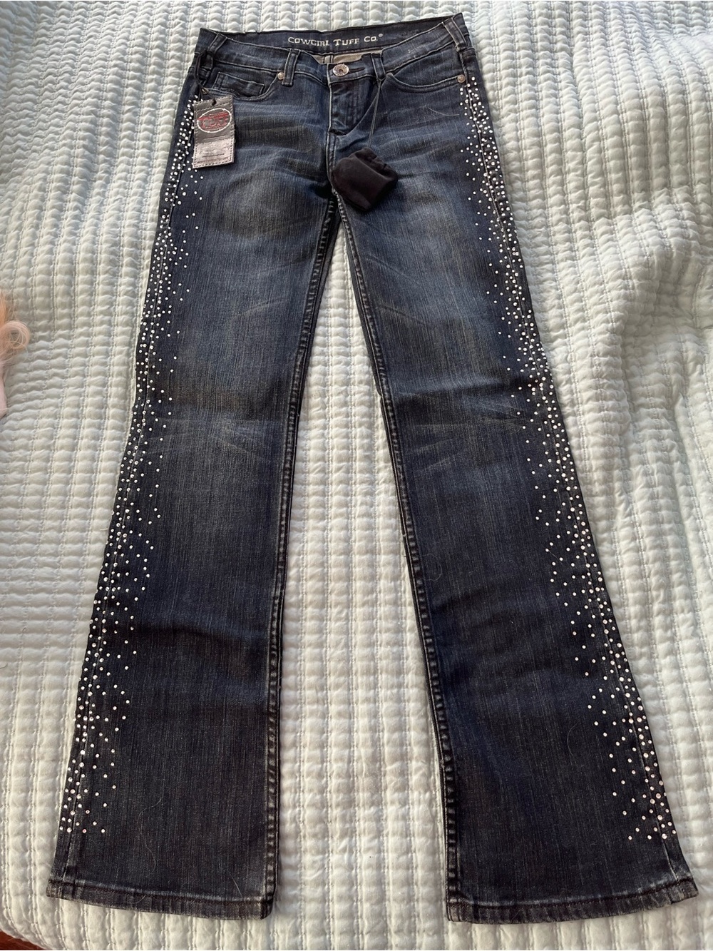 Cowgirl Tuff Dark Wash Jeans with rhinstone Stud Accents . Girls 14